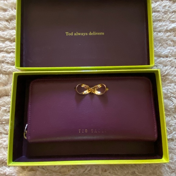 💥SOLD💥Ted Baker Wallet With Box 🌸 Great Condition - Picture 4 of 11